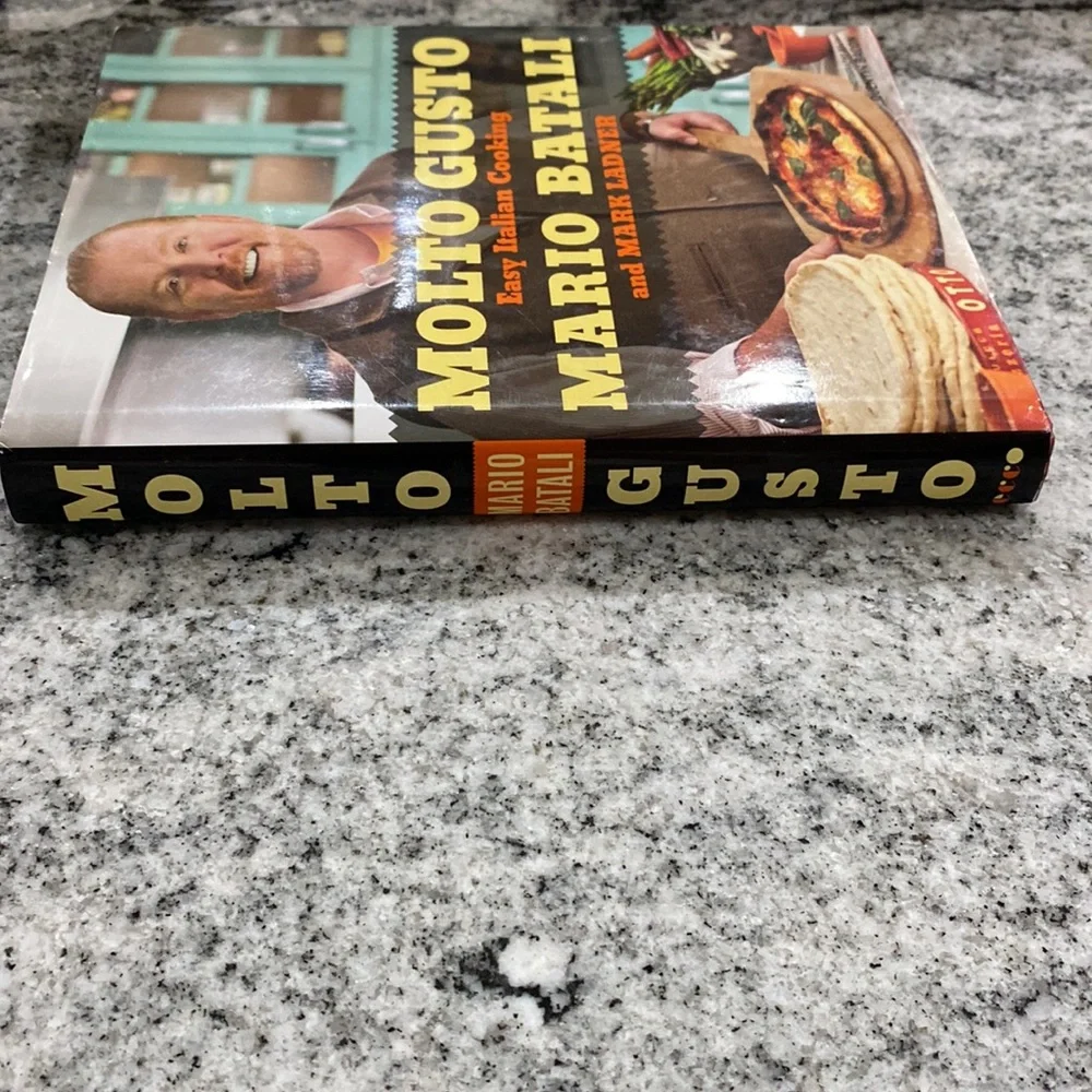 First Edition 2010 HC Molto Gusto Cookbook!